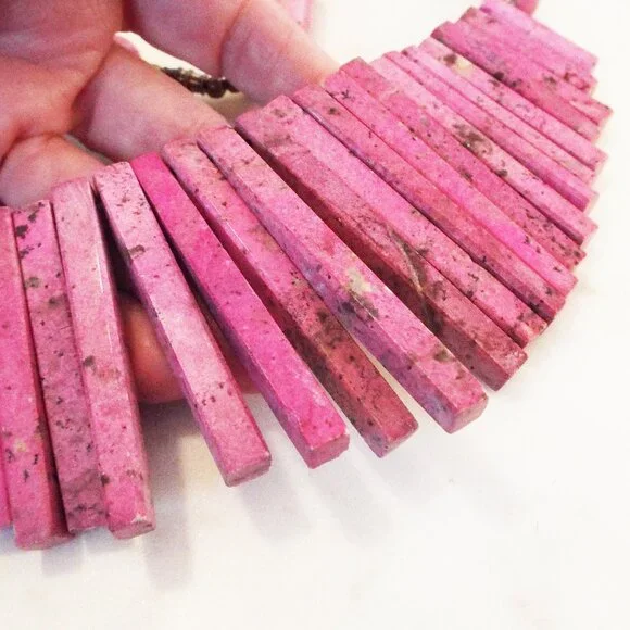 FAB AMAZING NATURAL PINK RHODOCHROISITE GRADUATED STONE SLAB FRINGE NECKLACE 47